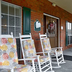 Image of Country Cottage in Montgomery (2)