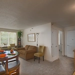 Image of Senior Suites of New City (4)