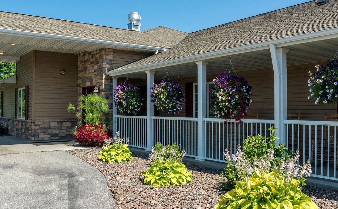 Image of New Perspective | Cloquet (1)