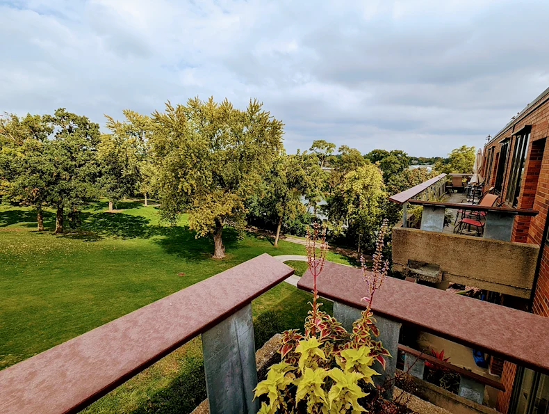 Image of Plum Landing Retirement Community (8)