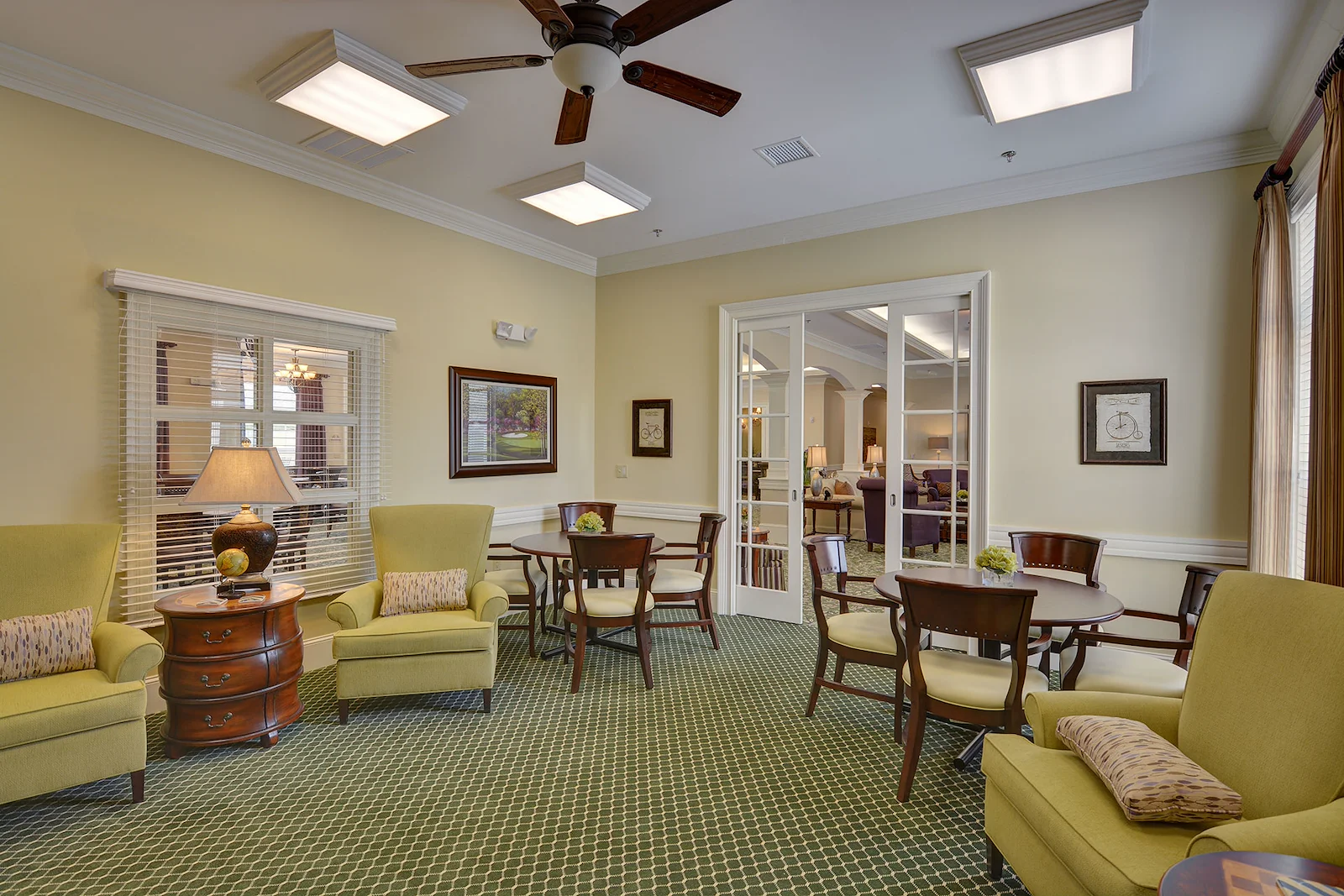 Barclay House of Augusta, senior living community offering assisted living and memory care in Augusta, GA, community room 