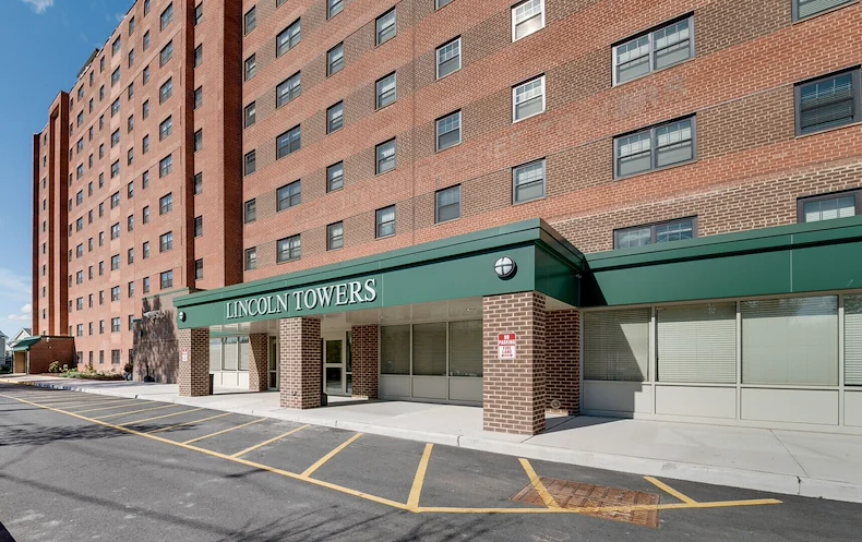 Image of Lincoln Towers (1)