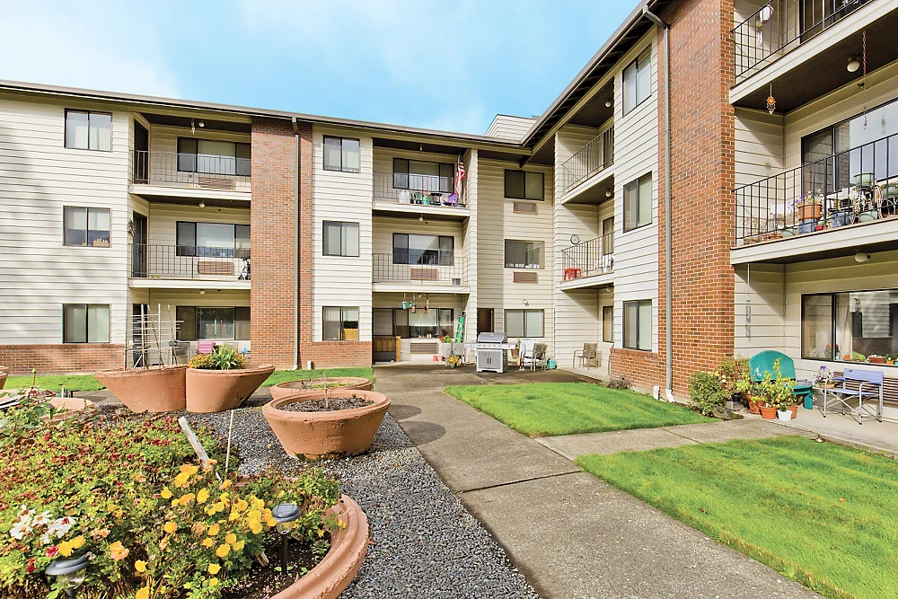 Image of Grove Pointe Senior Living (1)