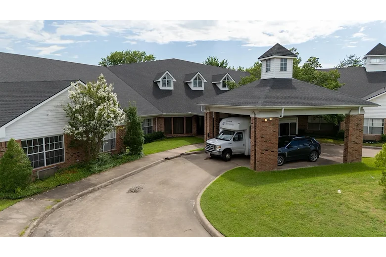 Image of Crestwood Assisted Living (2)