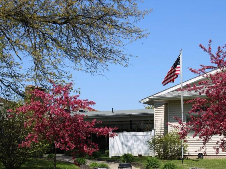 Image of Divine at Honeytown (4)