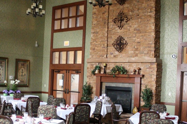 Image of Saint Therese at Oxbow Lake Senior Living (8)