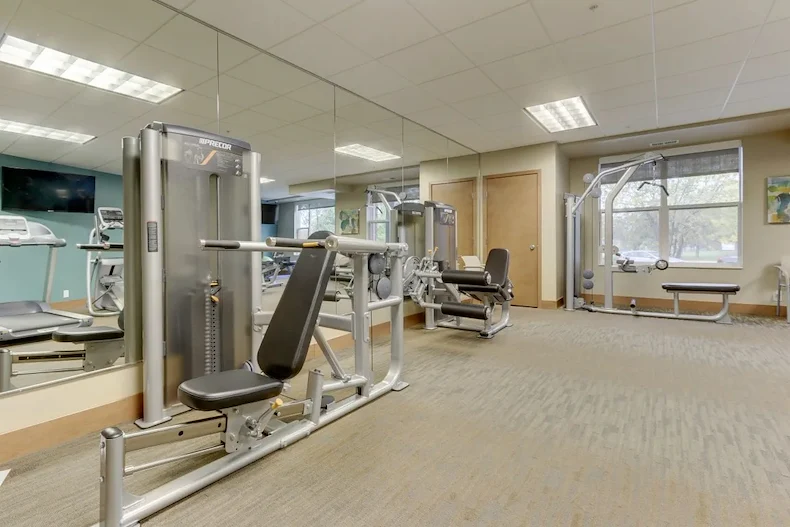 Image of The Legends at Silver Lake Village (4)