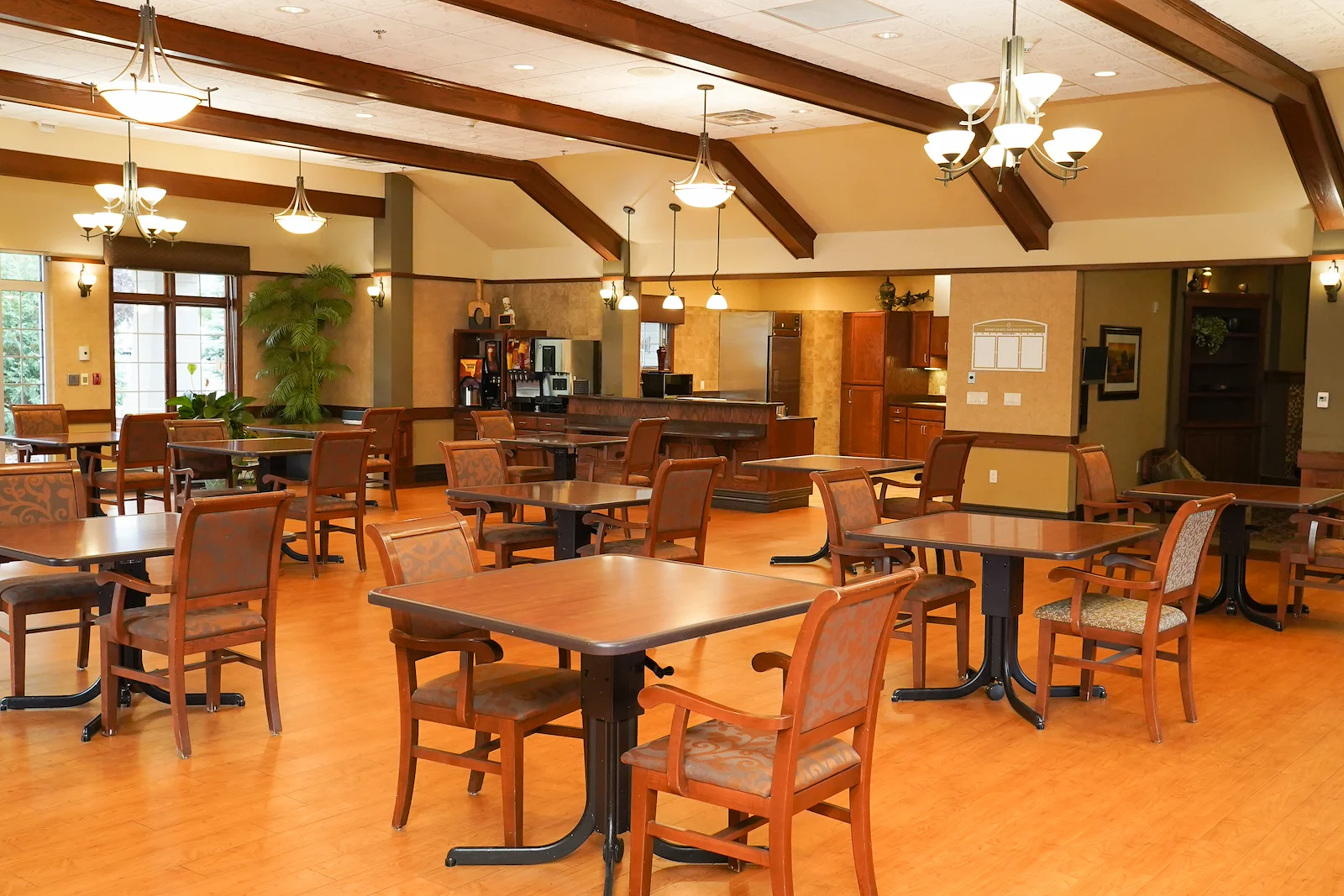Image of Rennes Health & Rehab Center - Appleton (5)