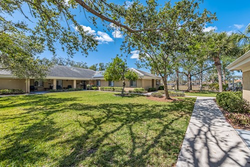 Image of Pacifica Senior Living Fort Myers (1)