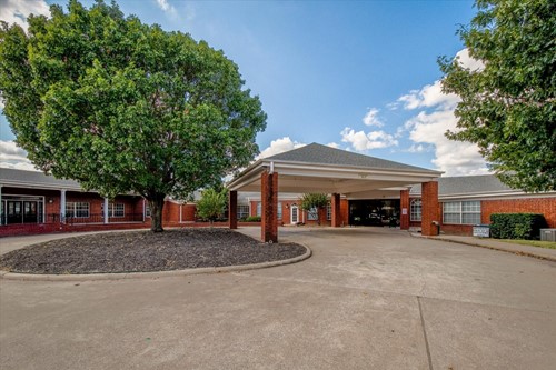 Image of The Village at Heritage Oaks - Assisted Living (1)