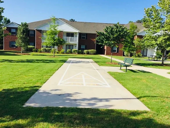 Image of Lucky Pointe (3)