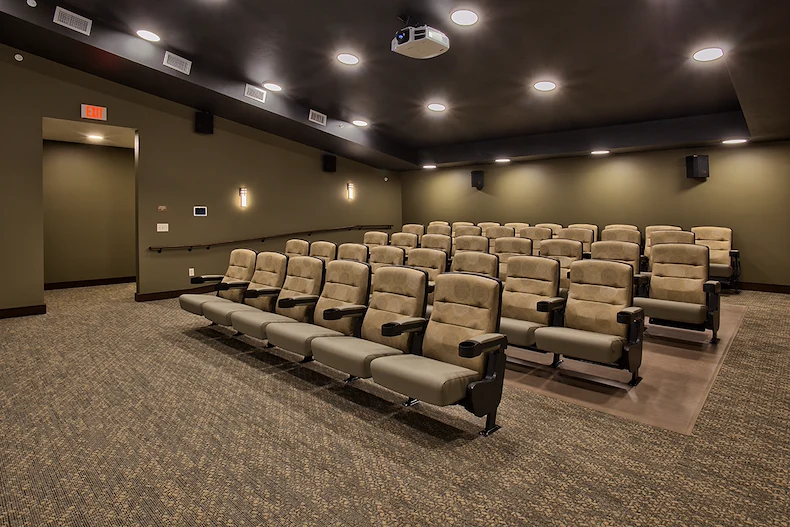 Image of Fairway Knoll (5)