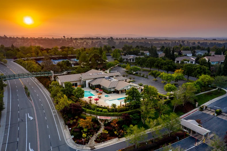 Image of Springfield Whitney Oaks (1)