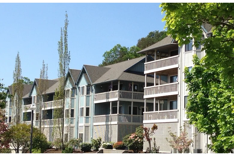 Image of Linus Oakes Village (6)