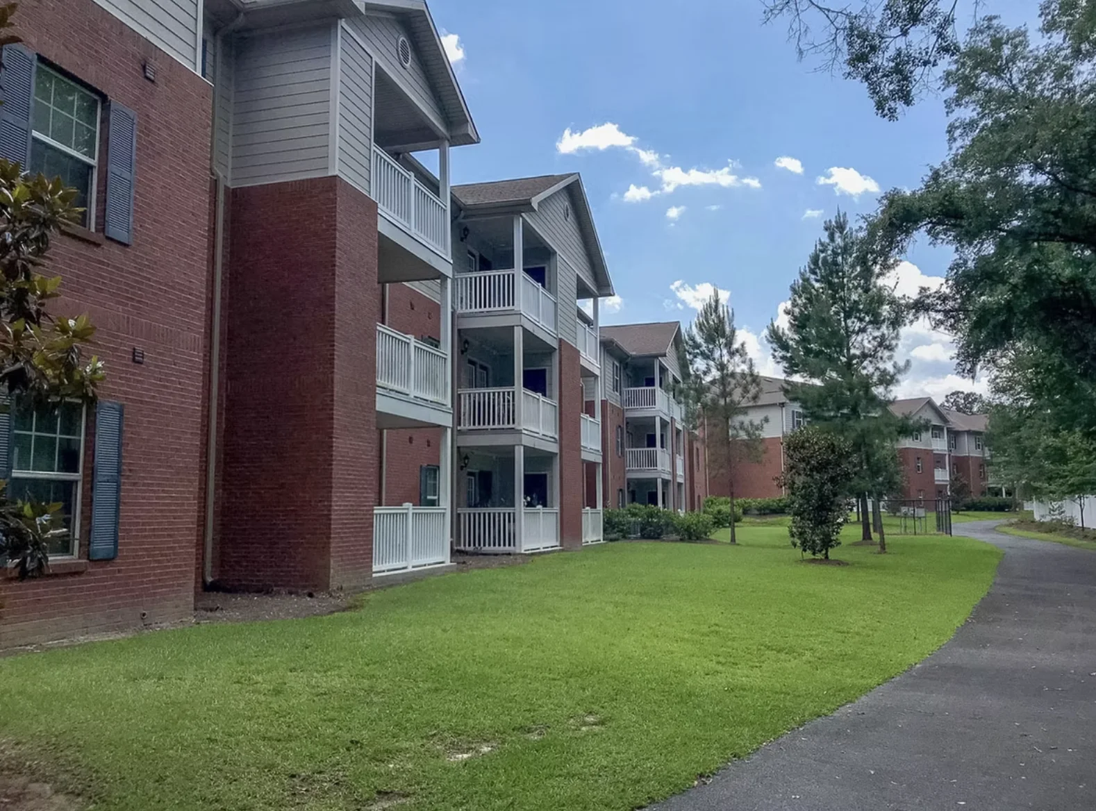 Image of Woodlawn Terrace (1)