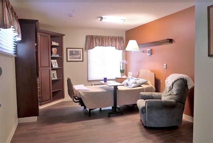 Image of Fairview Manor (2)