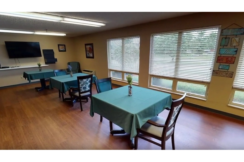 Image of Majestic Care Of North Vernon (5)