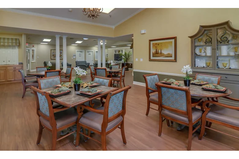 Image of Colony Pointe Senior Living (8)