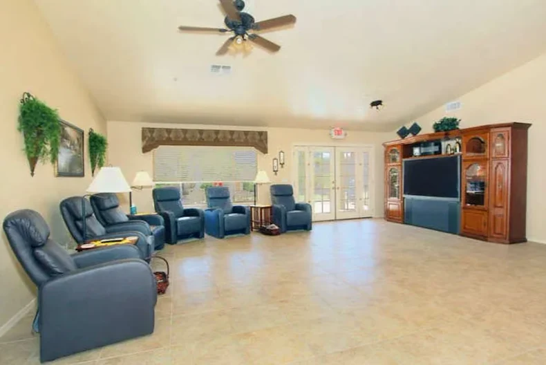 Image of Red Mountain Assisted Living Home at Gilbert (3)