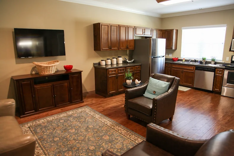 Image of Regency Retirement of Huntsville (2)