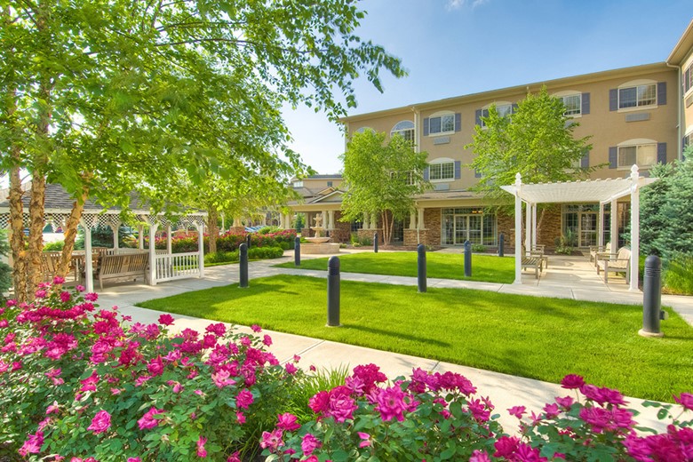 Image of Westside Garden Plaza (1)