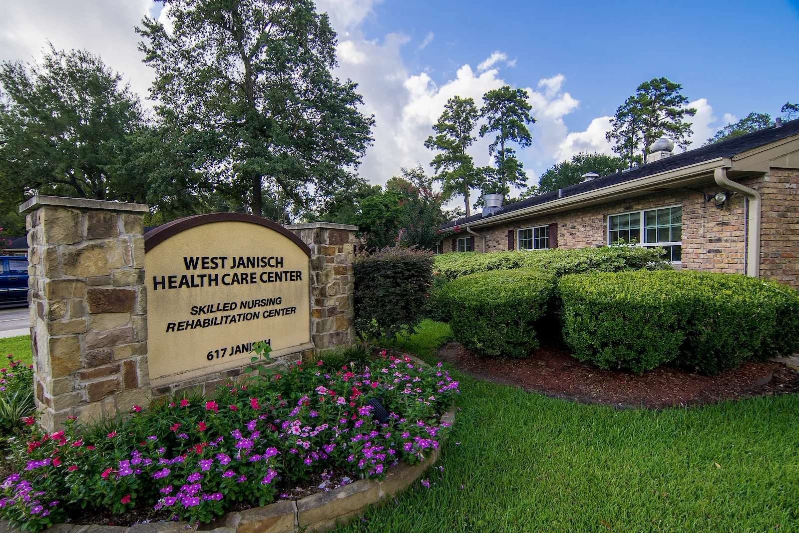 Image of West Janisch Health Care Center (1)