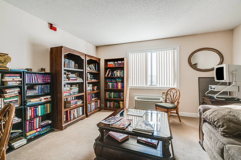 Image of StoneBridge Oak Tree Assisted Living (6)