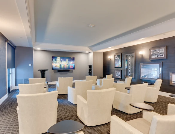 Image of Everleigh Naperville (10)