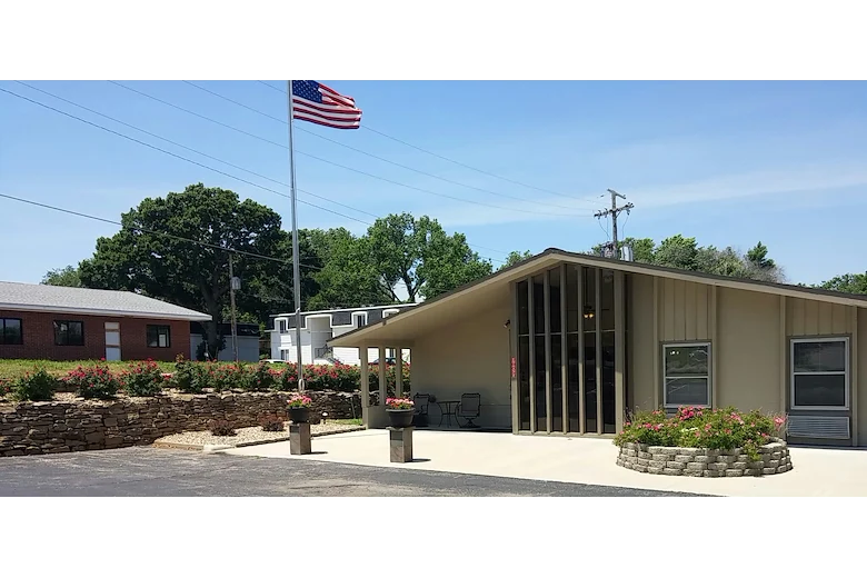 Image of Oak Creek Senior Living (1)