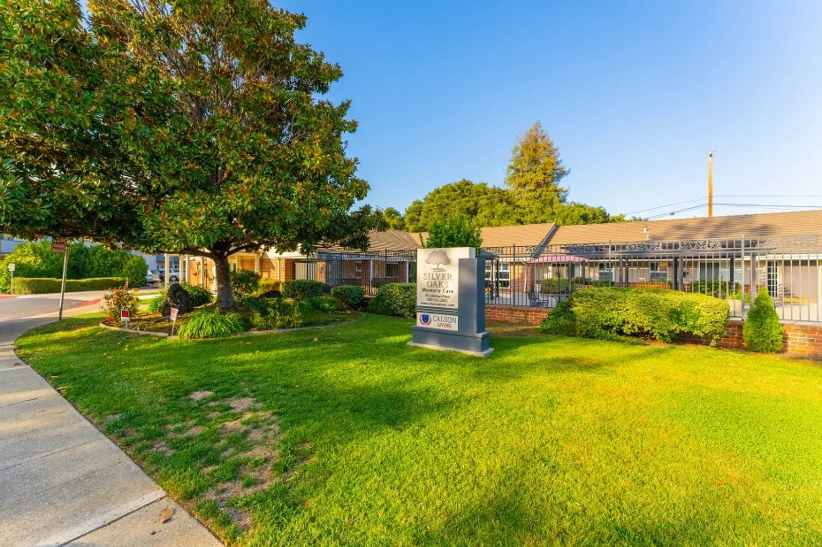 Image of Silver Oaks Memory Care (2)