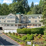 Image of Vineyard Park of Mercer Island (1)