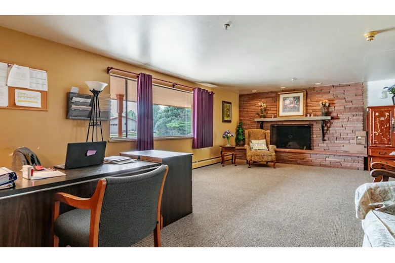 Image of Woodburn Home (2)