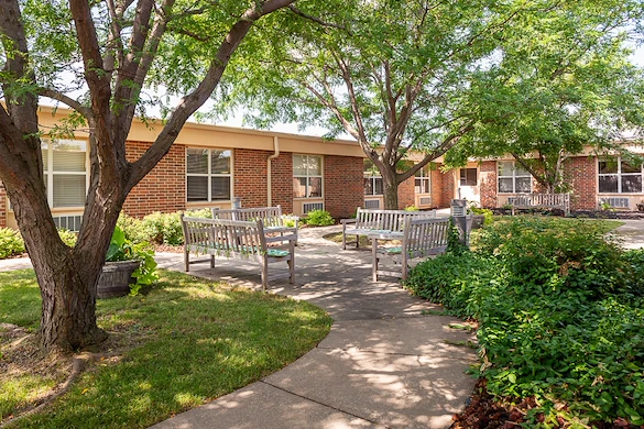 Image of Life Care Center Of Grandview (4)