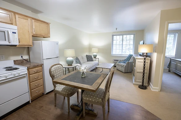 Image of The Hidenwood Community (7)