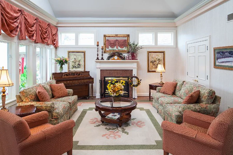 Image of Autumn Lake Healthcare at Glen Hill (6)