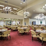Sanford Estates Gracious Retirement Living Hawthorn Senior Independent Living in Roswell, Georgia community dining room