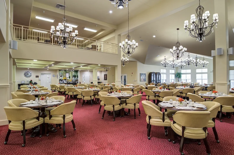 Sanford Estates Gracious Retirement Living Hawthorn Senior Independent Living in Roswell, Georgia community dining room