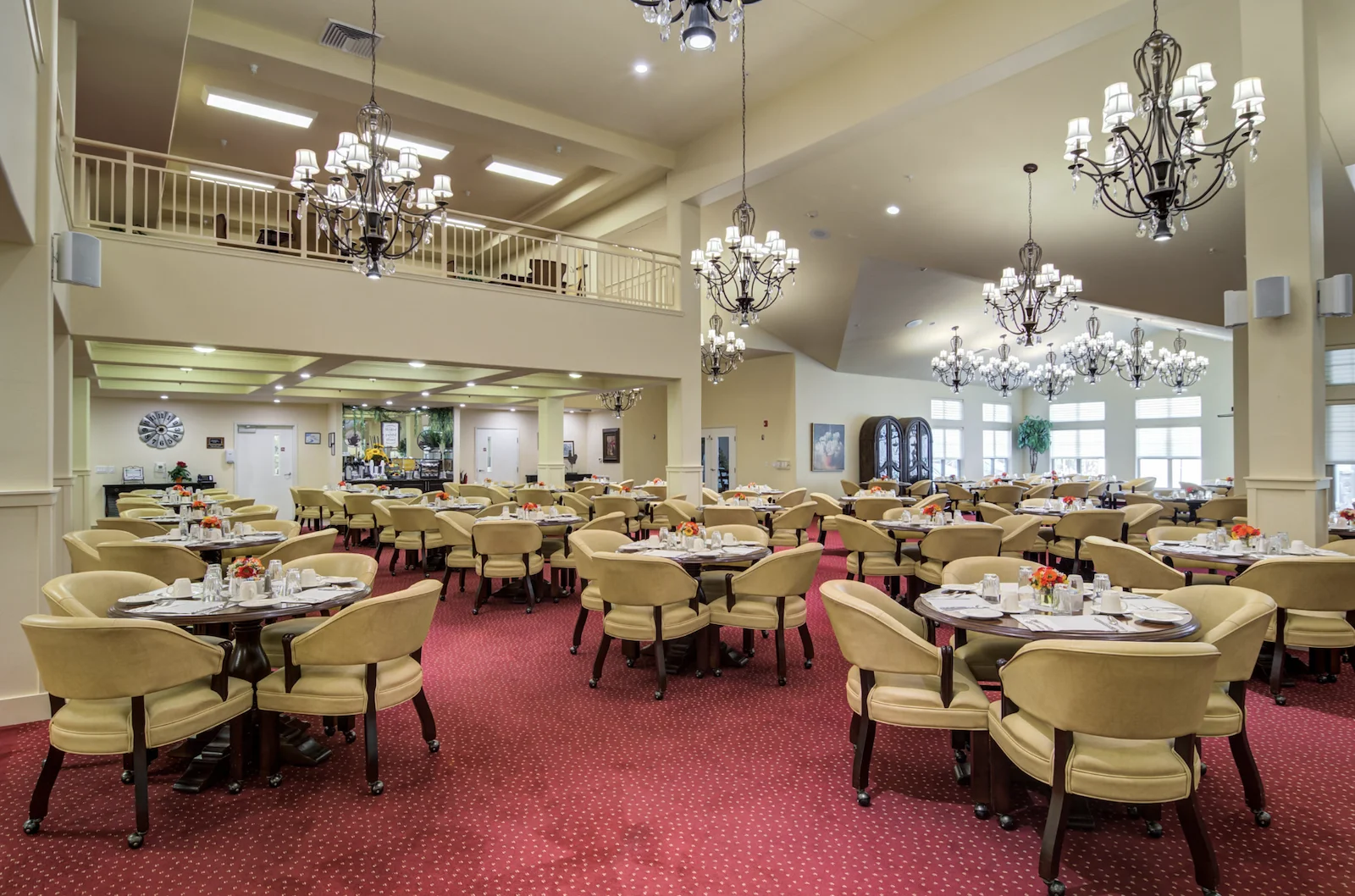 Sanford Estates Gracious Retirement Living Hawthorn Senior Independent Living in Roswell, Georgia community dining room
