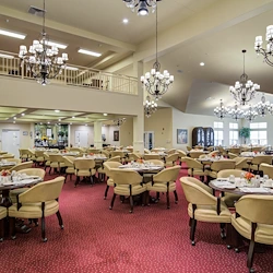 Sanford Estates Gracious Retirement Living Hawthorn Senior Independent Living in Roswell, Georgia community dining room