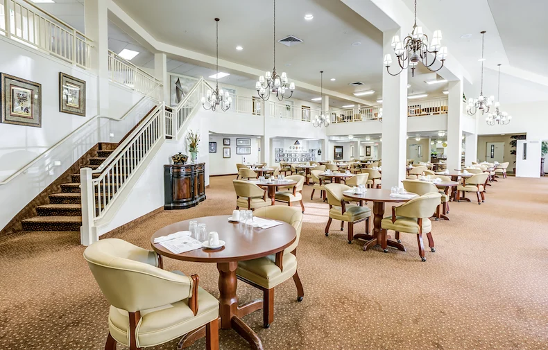 Salishan Gracious Retirement Living Hawthorn Senior Independent Living in Spring Hill, Florida dining room