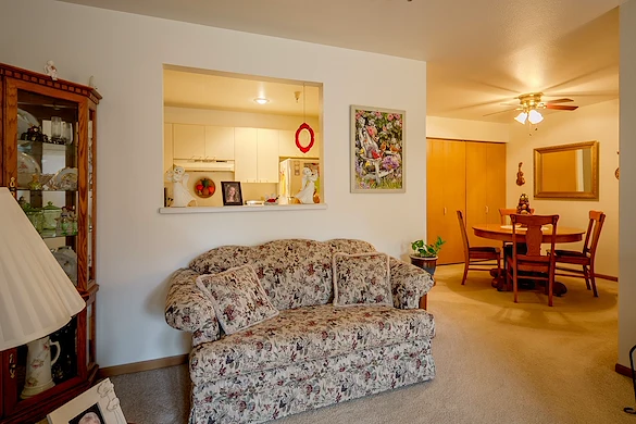 Image of Courtyard Grand Chute Apartments (7)