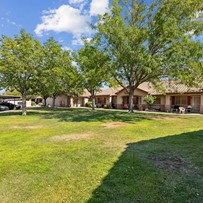 Image of Henderson Manor (3)