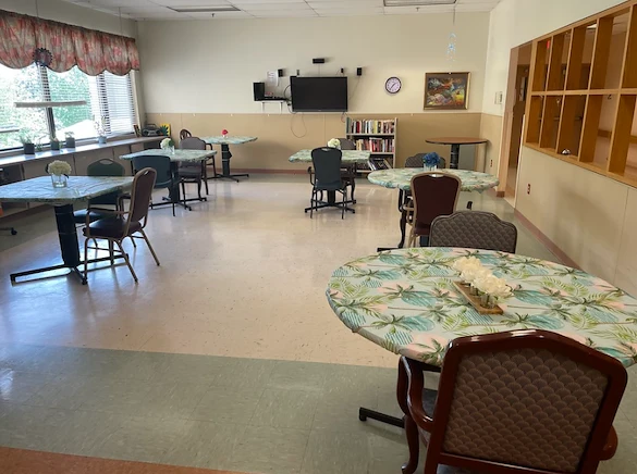 Image of UHS Senior Living at Ideal (5)