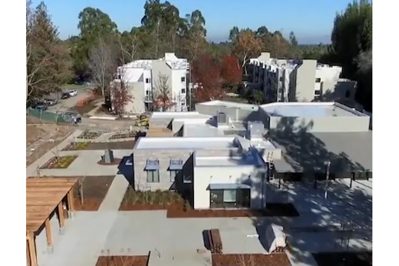 Image of Fellowship Plaza (2)