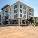Image of Merrill Gardens at Auburn (1)