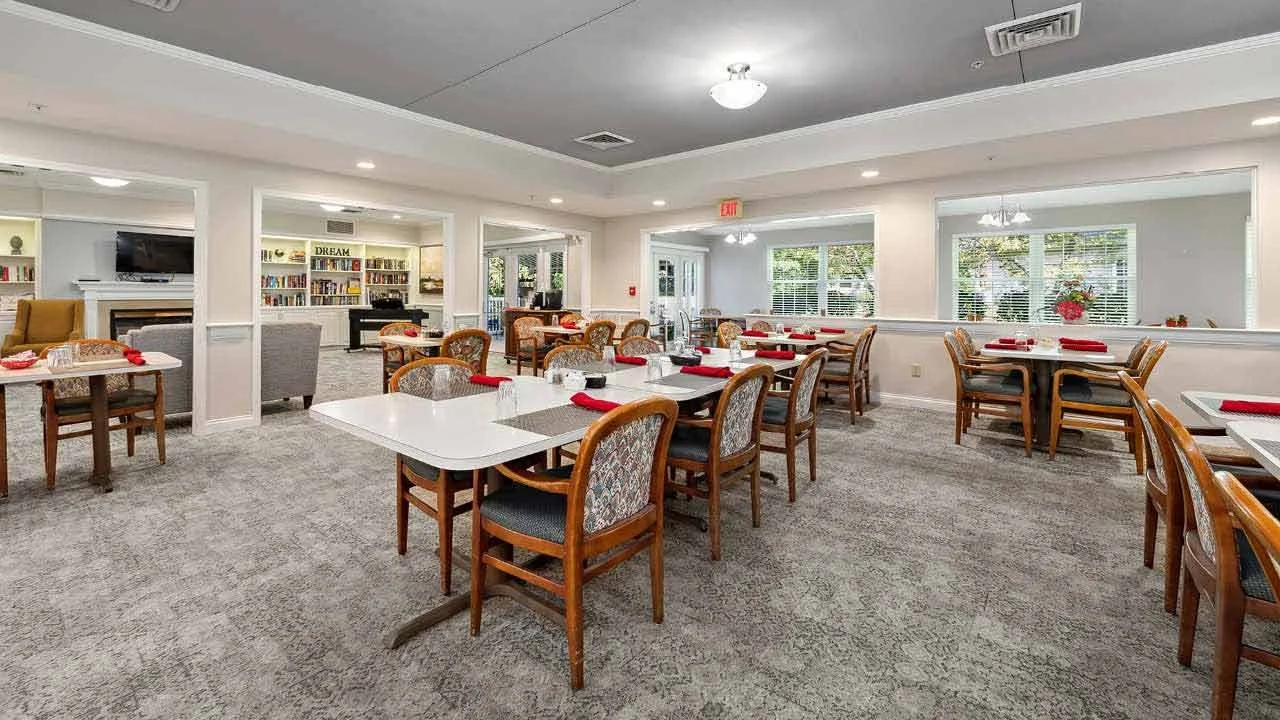 Image of Park Square Manor (5)