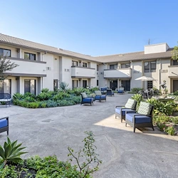 Image of Crescendo Senior Living (2)