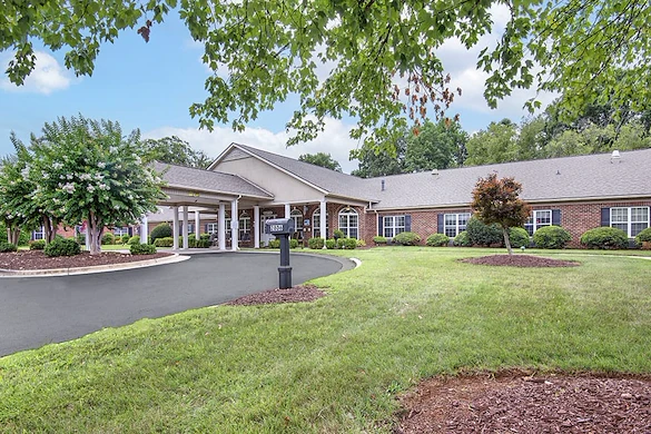 Image of Brookdale Peachtree (1)