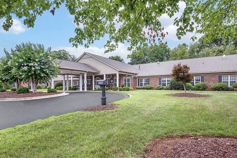 Image of Brookdale Peachtree (1)