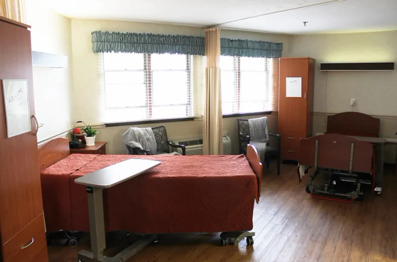 Image of Miller's Merry Manor at Portage (4)